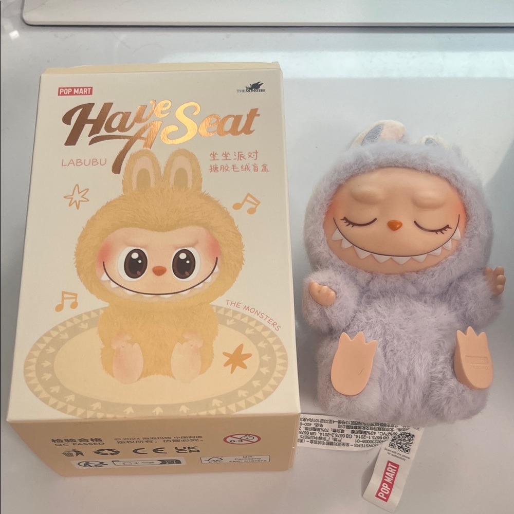 Pop Mart Labubu Zizi